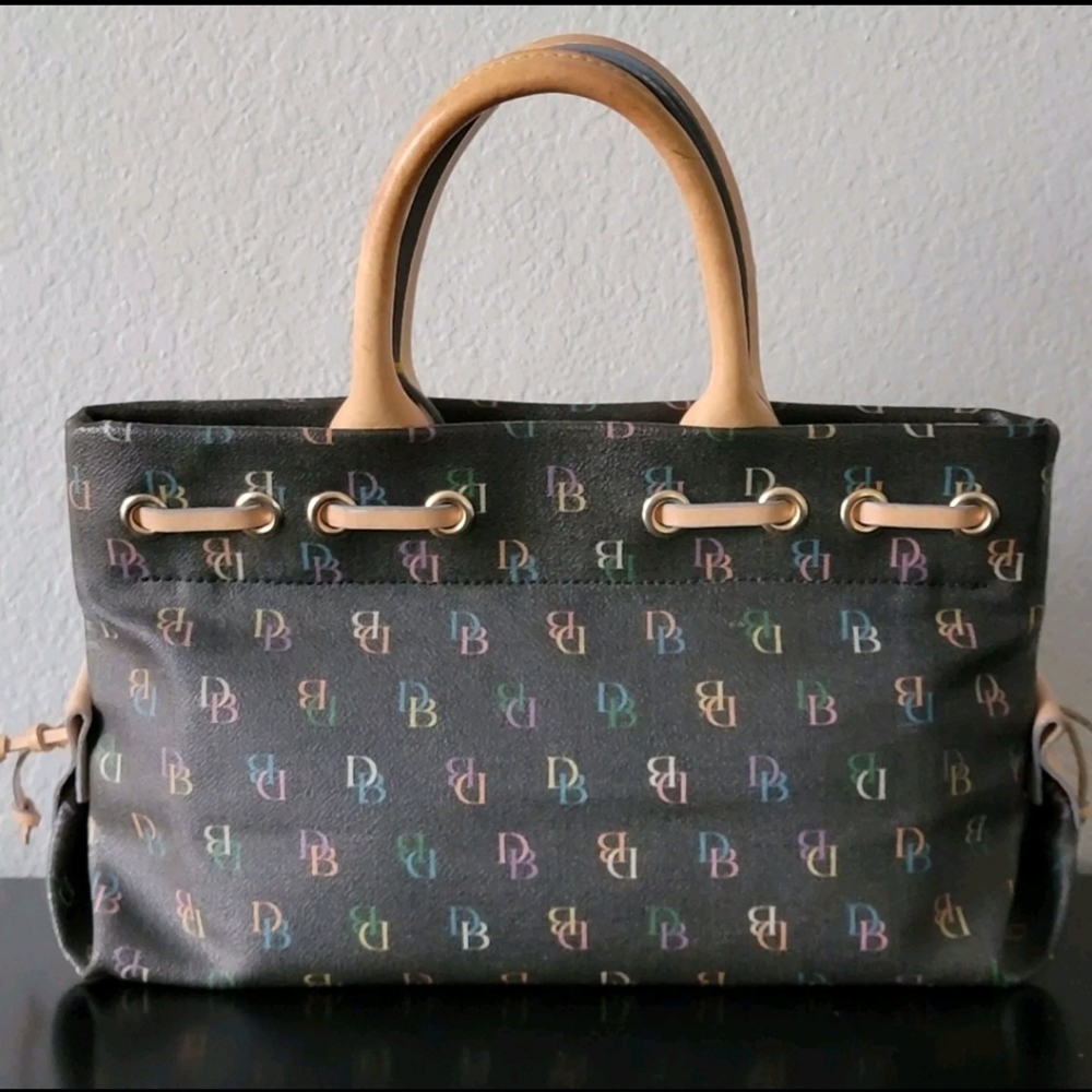 DOONEY & BOURKE 🌟Mini Bag& Made in USA -Excellent Condition *Authentic - Picture 3 of 9